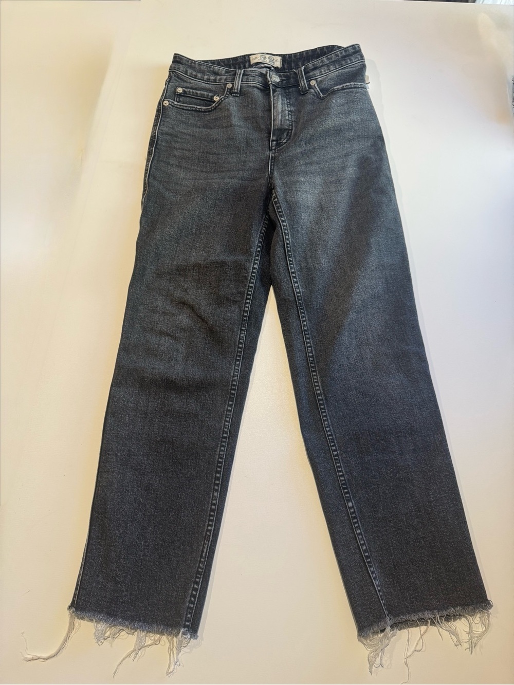 We The Free Free People Black Washed Raw Hem Straight Leg Jeans Sz 28 curvy